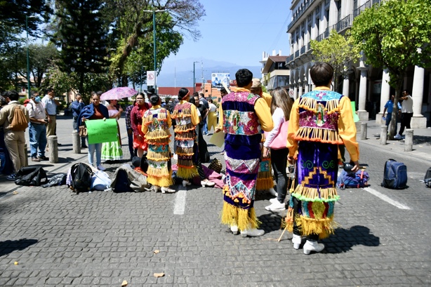 Antorcha Campesina protesta en exigencia de apoyos del Ayuntamiento de Xalapa