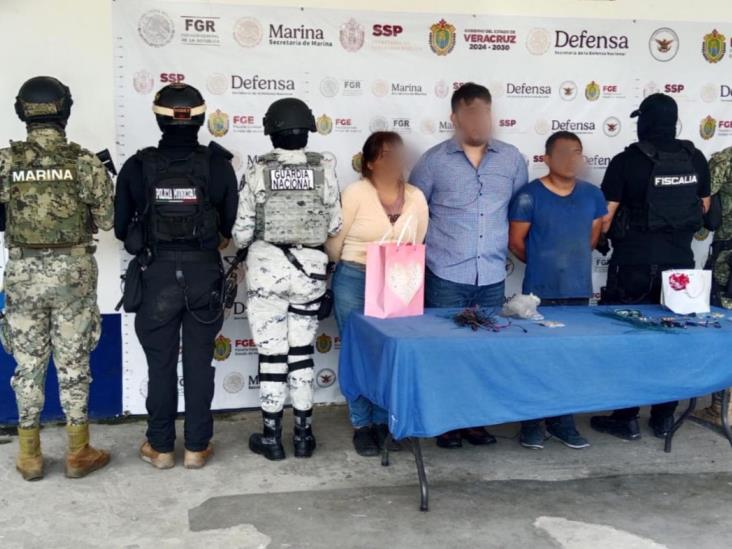 Vinculan a proceso a tres detenidos por explosivos en Papantla