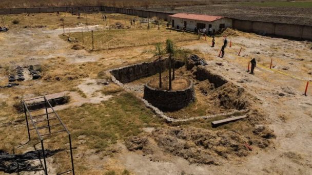 Treno sobre el rancho Izaguirre