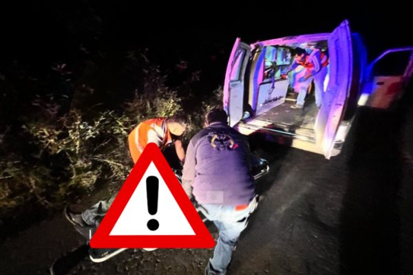 Tremenda volcadura en Atzalan, deja a un hombre grave; cayó a más de 50 metros