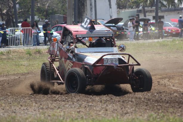 Espectaculares carreras de Off Road en el Emotion Extreme Fest 2025