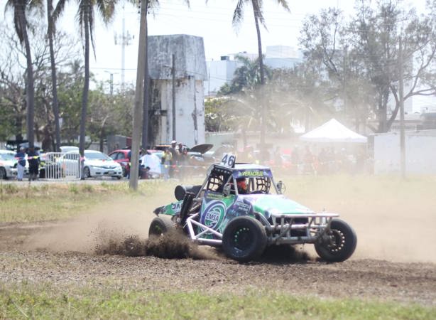 Espectaculares carreras de Off Road en el Emotion Extreme Fest 2025