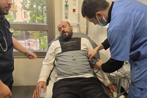 Soldados de Israel liberan a director ganador del Oscar Hamdan Ballal tras ser agredido y capturado