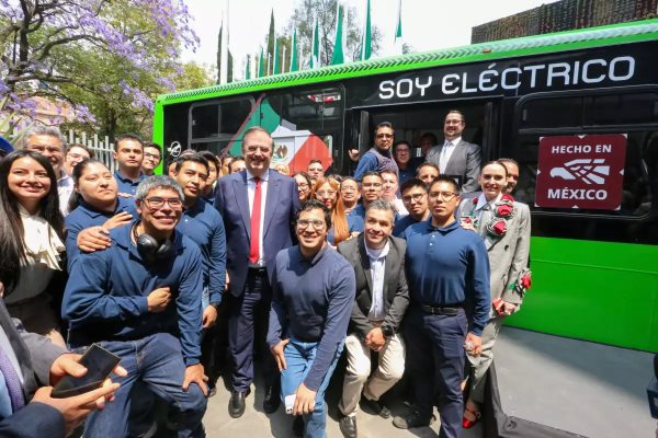 Presentan Taruk, el primer autobús eléctrico con motor 100% hecho en México
