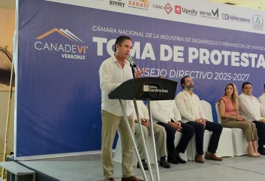 Constructores se unen al Infonavit para el desarrollo de vivienda de trabajadores: Canadevi