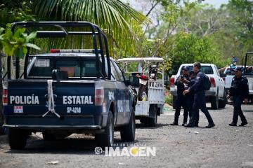 Detienen a 3 personas en operativo antirrobo de motos en fraccionamiento de Veracruz