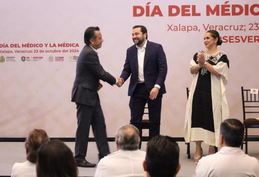 Cuitláhuac García y Jorge Sisniega mintieron; hospitales de Veracruz requieren reparación