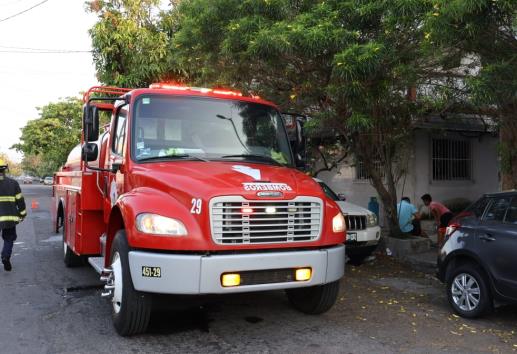 Se incendia casa de matrimonio de la tercera edad en la colonia Centro de Veracruz