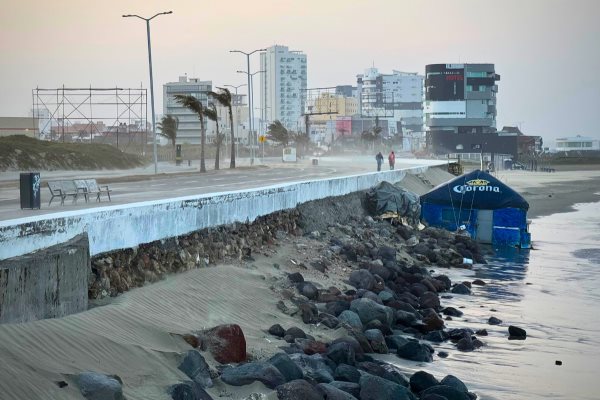 Alertan por norte violento en Veracruz con rachas de hasta 100 km/h