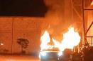Automóvil es consumido por el fuego; investigan causas del siniestro en Yecuatla