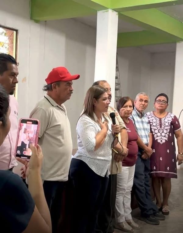 Por intimidación Elvia Merlín declina como candidata de Morena a la alcaldía de Cosoleacaque