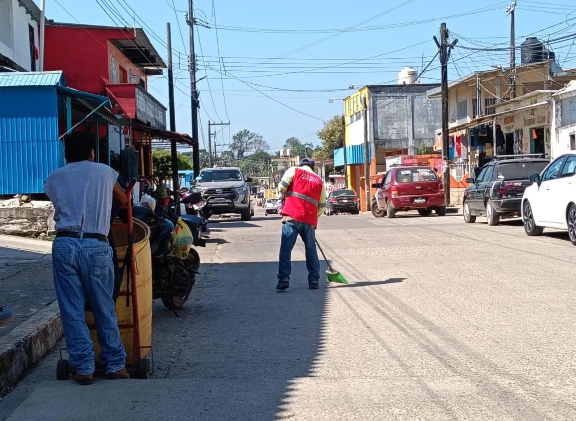 Por altas temperaturas, así se protegen trabajadores en Moloacán
