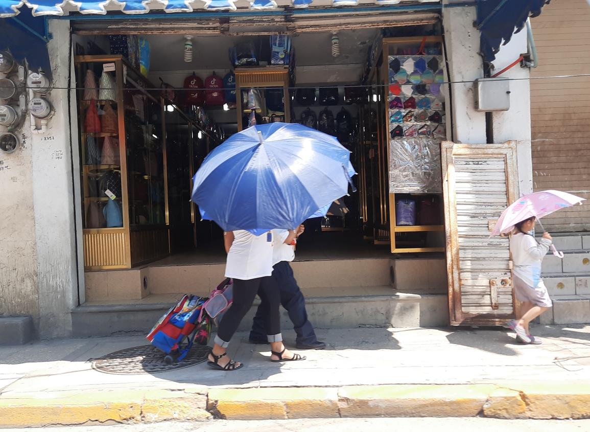 Alertan por riesgo de golpe de calor en Agua Dulce
