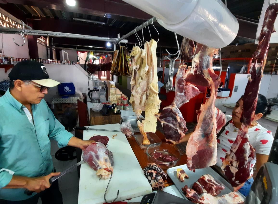 Venta de carne caen hasta 80% en Agua Dulce