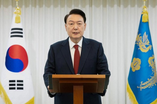 Destituyen a presidente de Corea del Sur Yoon Suk Yeol por tratar de imponer una ley marcial