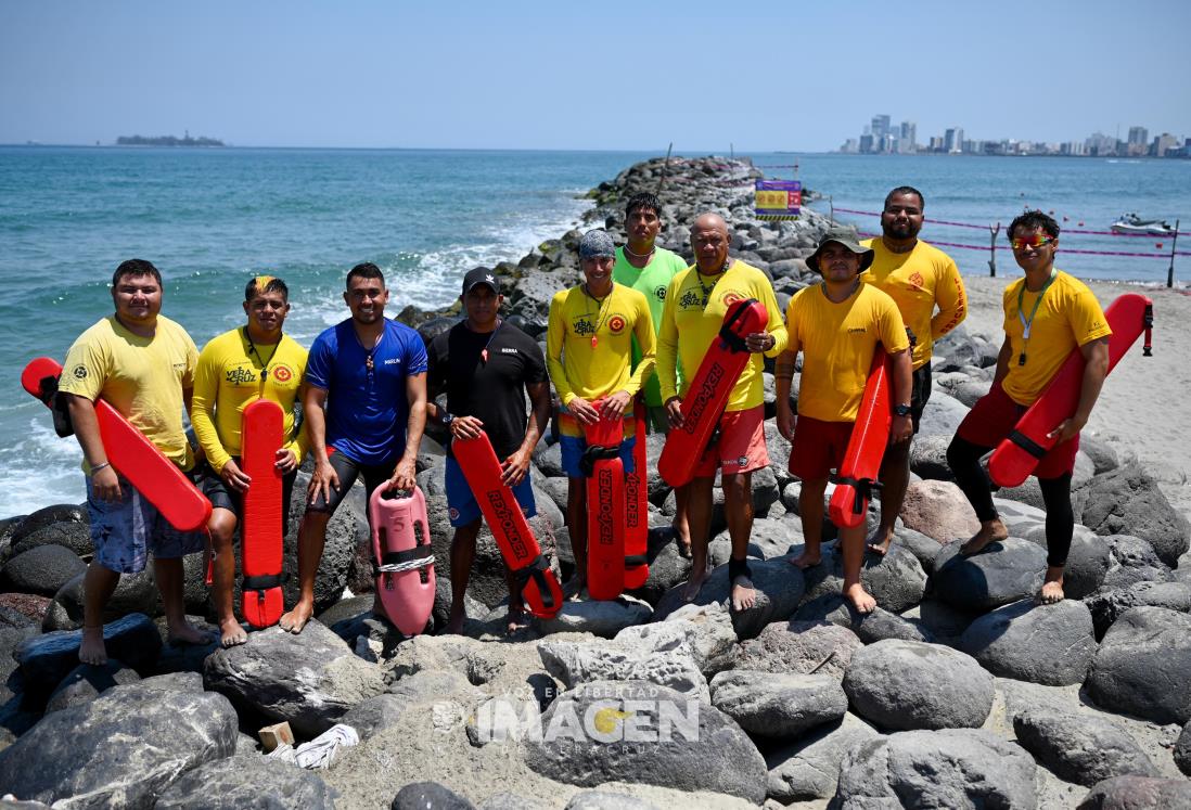 Simulan rescates acuáticos en Villa del Mar previo a Semana Santa en Veracruz