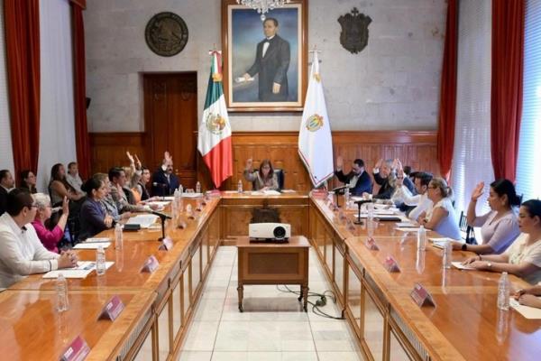 Gobernadora preside instalación de la Junta de Gobierno del CEJUM en Xalapa