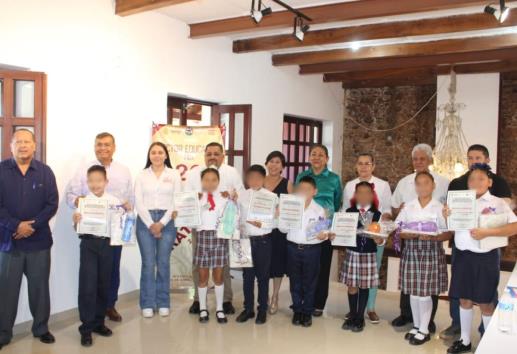 En Misantla, realizan etapa regional del Concurso Estatal de Oratoria 2025
