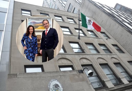 Fran Drescher conocida por su papel de la "Nana Fine" acude a la embajada de México en EU
