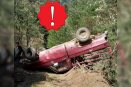 Por ir corriendo, vuelca camioneta en un camino vecinal de Soledad Atzompa