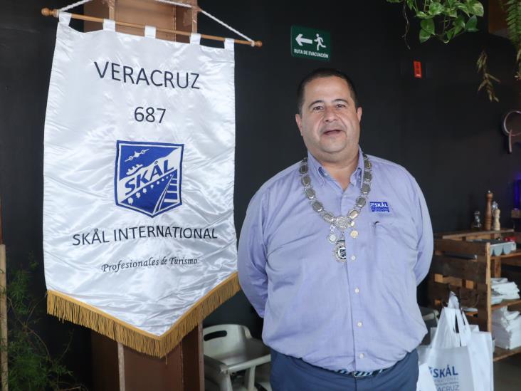 Socios del Club Skål Veracruz efectúan tercera asamblea