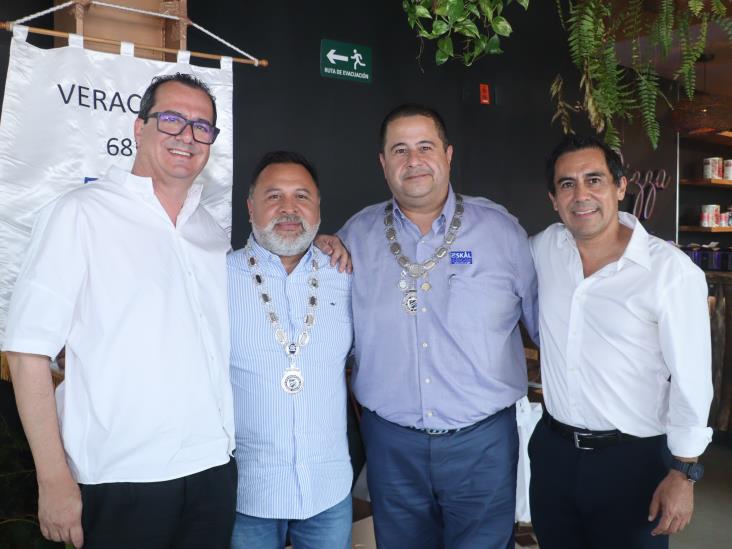 Socios del Club Skål Veracruz efectúan tercera asamblea