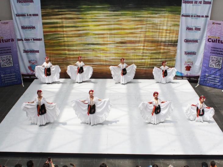 Hoy concluye festival folklórico infantil con gala en IMAC