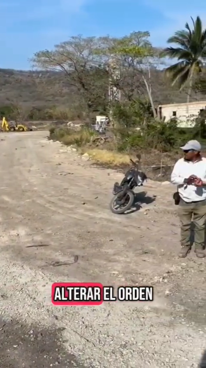Trabajadores encaran a ambientalistas tras protestar por granja de pollos en Actopan (+Video)