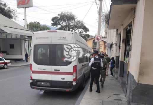 Aseguran a migrantes en terminal de autobuses de Orizaba, menores entre ellos (+Video)