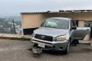 Xalapa: Camioneta fuera de control destruye barda en colonia Las Flores