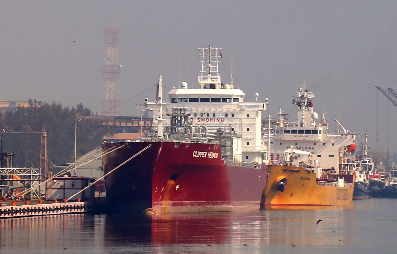 Otro importante buque llegó al puerto de Coatzacoalcos, ¿Qué descargó?