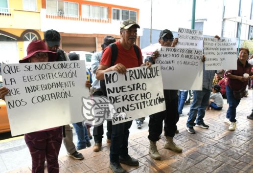 Realizan protesta contra CFE en Xalapa; por este motivo 