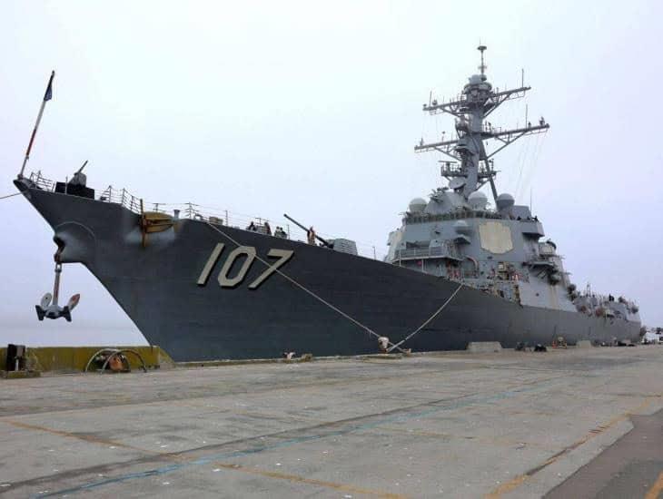 Atraca el destructor de misiles USS Gravely en el puerto de Veracruz con marines estadunidenses