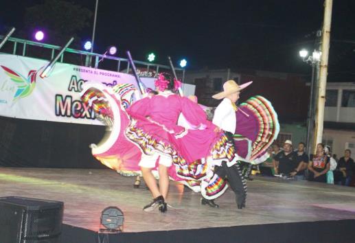 Huitzilin pinta con danza una Acuarela Mexicana para celebrar a niñez en Misantla