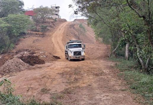 Recortan cerros sin permiso en El Castillo y xalapeños temen tragedia