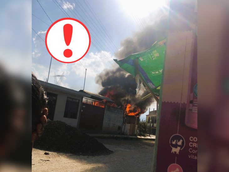 Incendio devasta una vivienda en la colonia Aviación de Xalapa