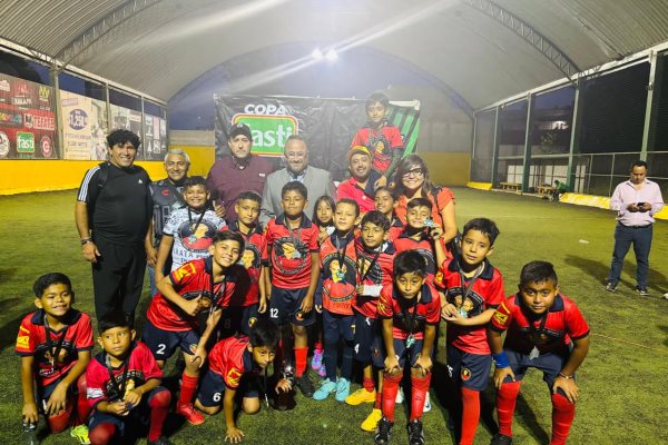 Gran cierre de la selección 2015 de la Liga Pirata Fuente en Copa Estatal Nuevos Valores