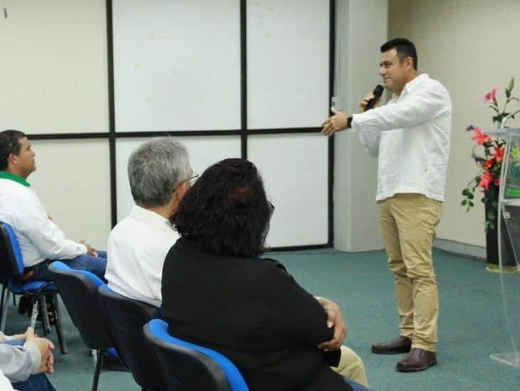 Acusan a rector de la UTSV de cobrar doble durante dos años; presunto daño patrimonial