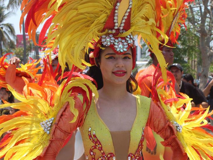 Efectúan primera rumbata del Carnaval de Veracruz 2025 de Semana Santa