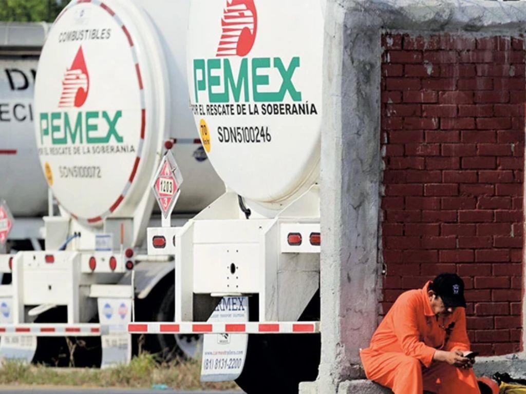 Pemex no ha pagado deuda en marzo ni abril; daña economía de sur de Veracruz, Tabasco y Campeche aseguran proveedores
