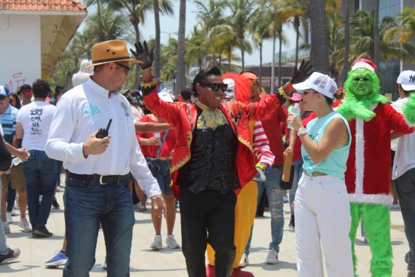 Efectúan primera rumbata del Carnaval de Veracruz 2025 de Semana Santa