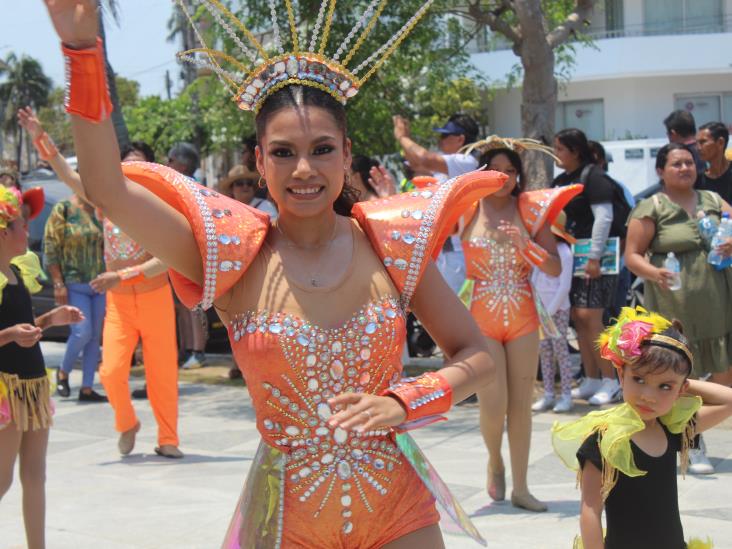 Efectúan primera rumbata del Carnaval de Veracruz 2025 de Semana Santa