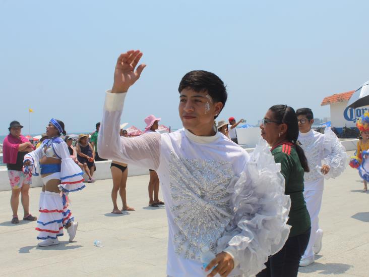 Efectúan primera rumbata del Carnaval de Veracruz 2025 de Semana Santa