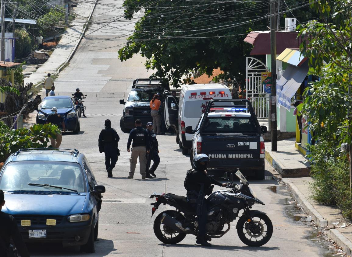 Motociclista armado dispara contra grupo de personas en Oluta