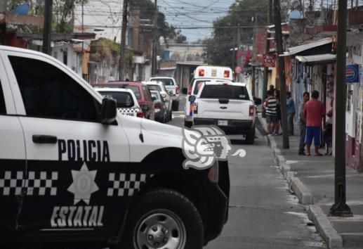 Hallan cuerpo putrefacto de una mujer al interior de su domicilio, en Orizaba