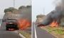 Lujosa camioneta se incendia en libramiento de Plan del Río