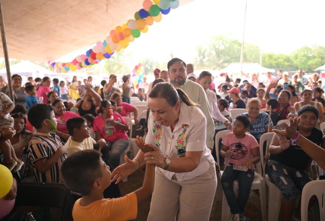 Celebran el Día del Niño en Medellín de Bravo
