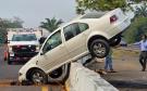 Conductor queda inconsciente al volante y queda arriba del muro de contención en la autopista Veracruz – Córdoba