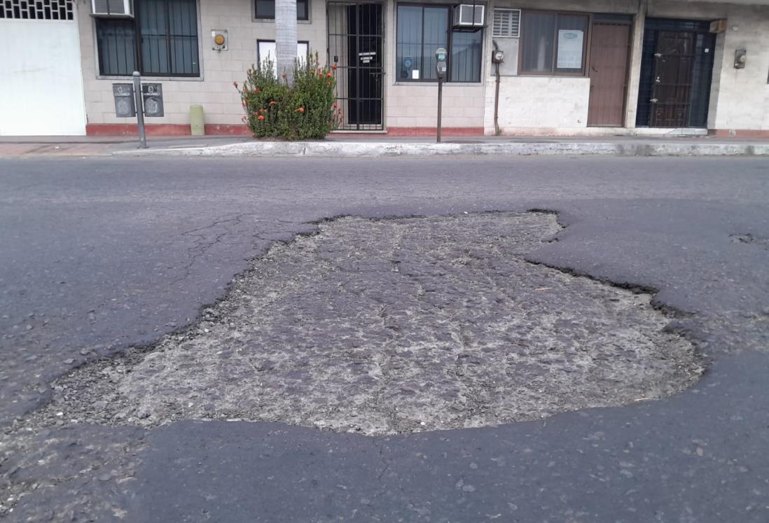 Reportan baches en el Centro Histórico de Veracruz