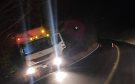 Conductor de camión tortón pierde el control y sale de carretera en Actopan